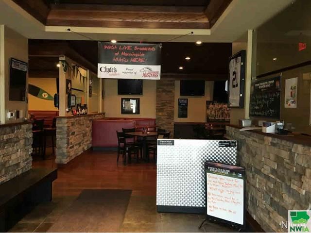 3828 Stadium Drive, Sioux City, IA 51106